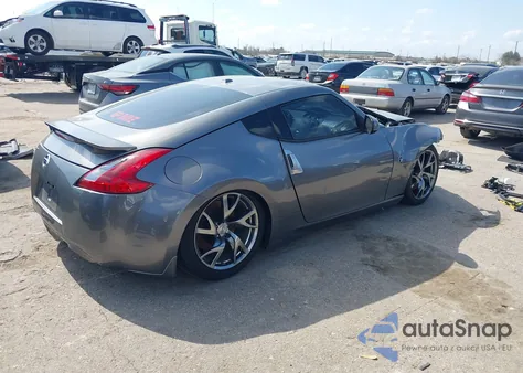 2013 Nissan 370Z Touring z USA, uszkodzony, nr VIN JN1AZ4EH1DM383559